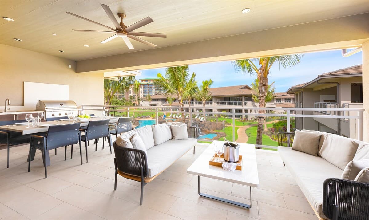 Villa in Lahaina · ★5.0 · 3 bedrooms · 4 beds · 3 baths - Photo 2