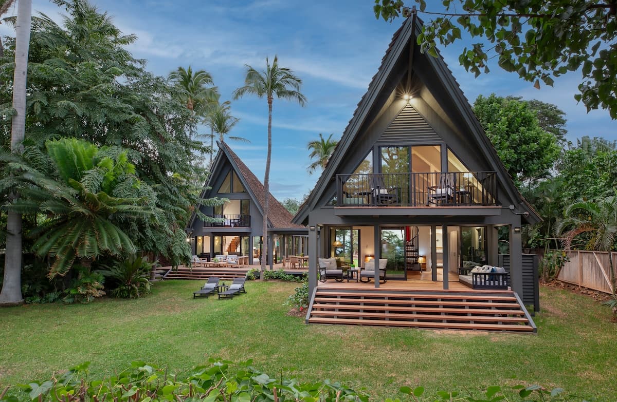 Home in Waimea · ★5.0 · 4 bedrooms · 8 beds · 4.5 baths - Photo 1