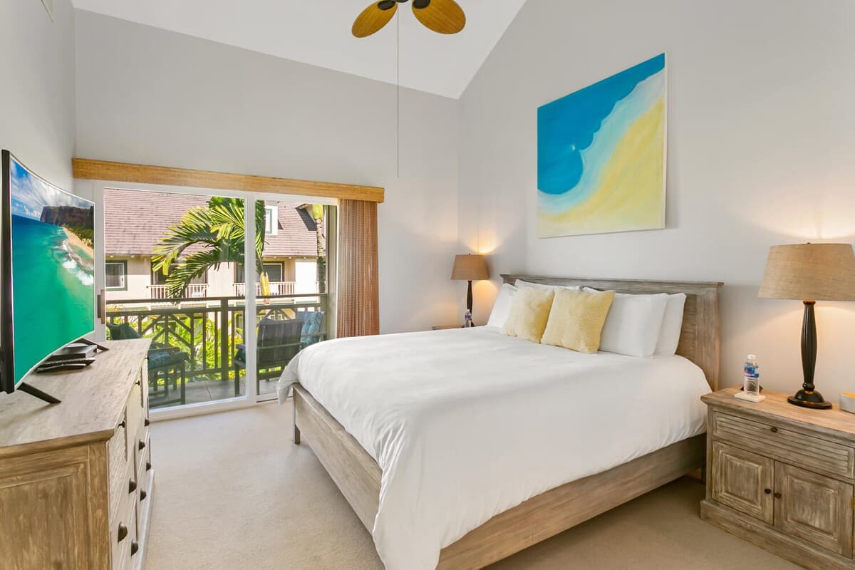 koolkondo Luxury Designer Condo with AC by the beach - Photo 4