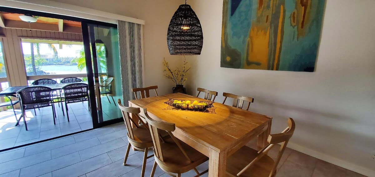 Condo in Kailua-Kona · ★4.92 · 2 bedrooms · 4 beds · 2 baths - Photo 5