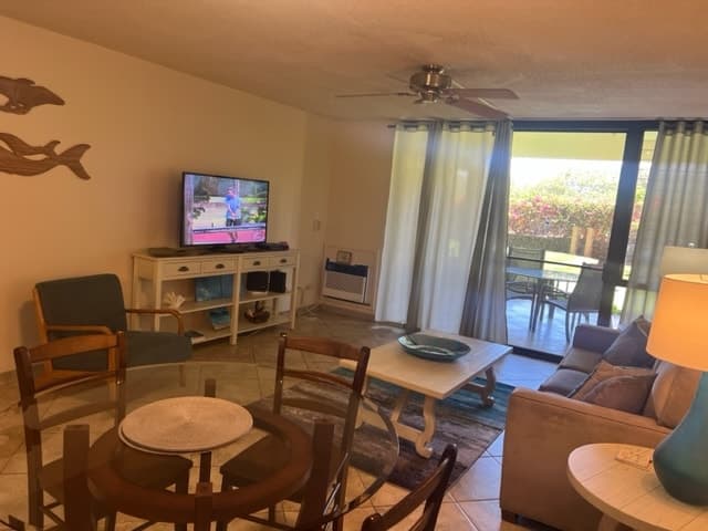 Condo in Kihei · ★5.0 · 1 bedroom · 2 beds · 2 private baths - Photo 4