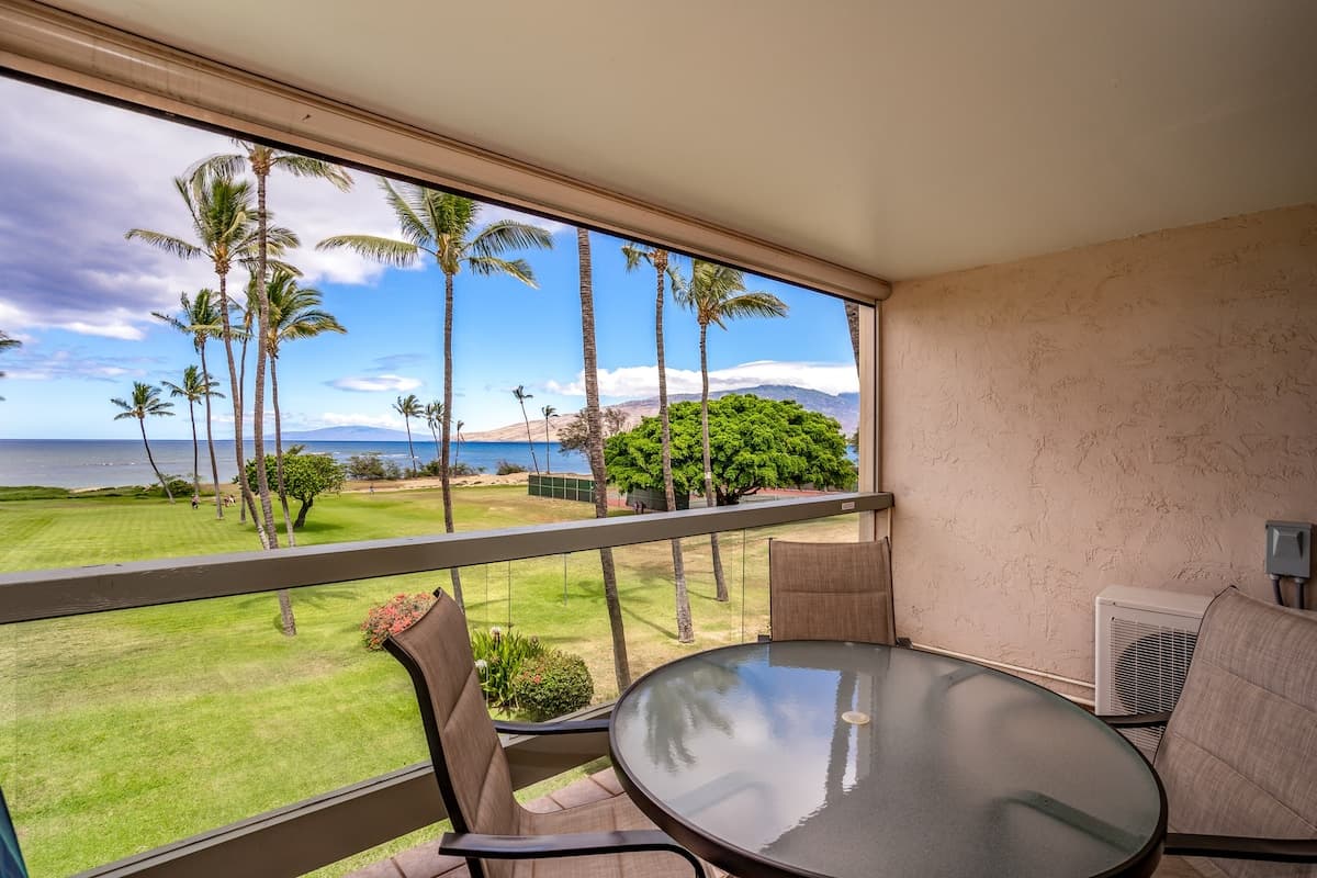 Condo in Kihei · ★5.0 · 1 bedroom · 2 beds · 1 private bath - Photo 3