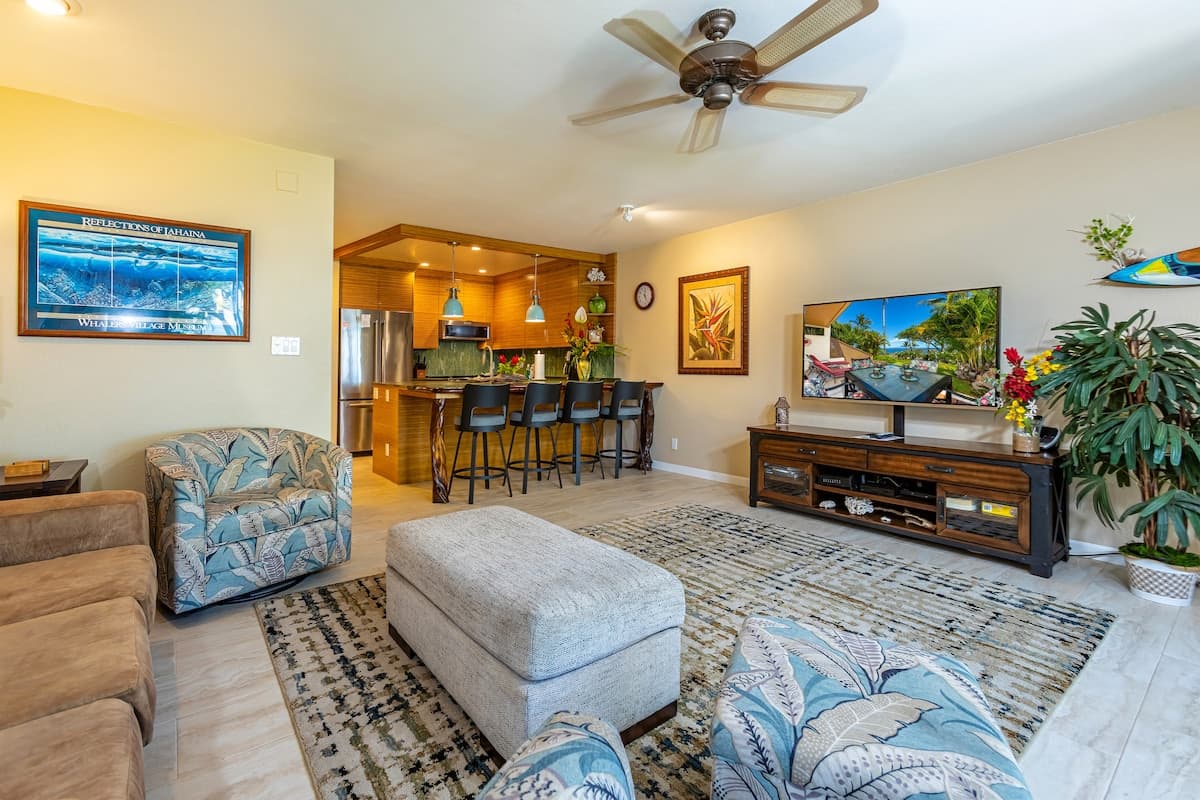 Condo in Kihei · ★4.91 · 1 bedroom · 2 beds · 2 private baths - Photo 5