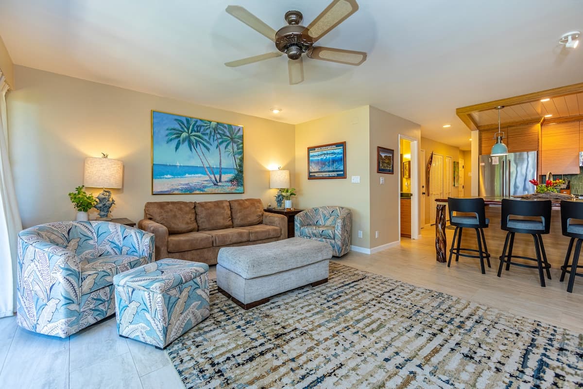 Condo in Kihei · ★4.91 · 1 bedroom · 2 beds · 2 private baths - Photo 4