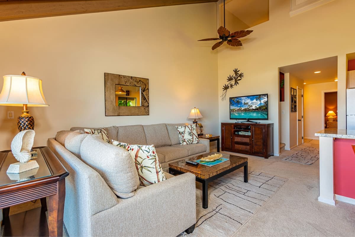 Condo in Kihei · ★4.8 · 2 bedrooms · 3 beds · 2 private baths - Photo 3