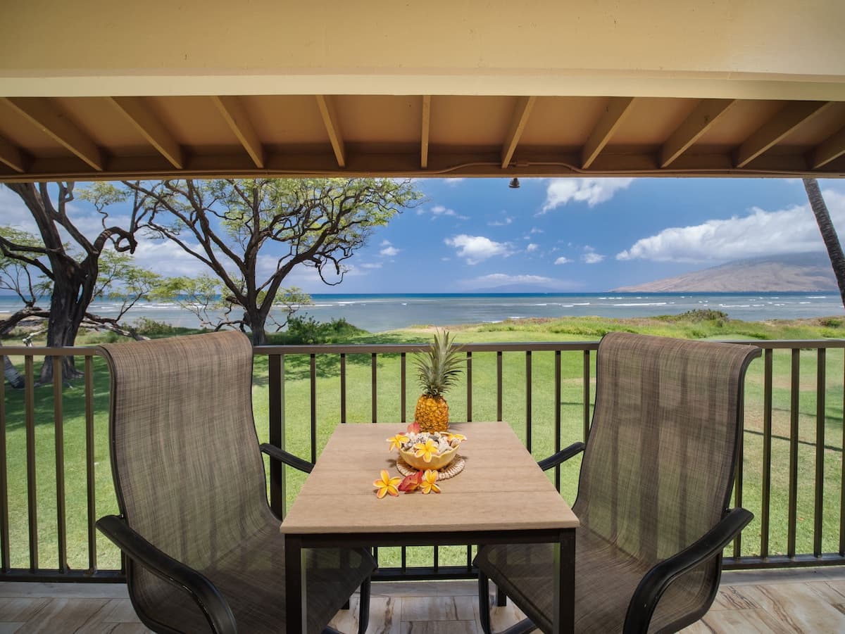 Condo in Kihei · ★4.96 · 1 bedroom · 2 beds · 1 bath - Photo 5