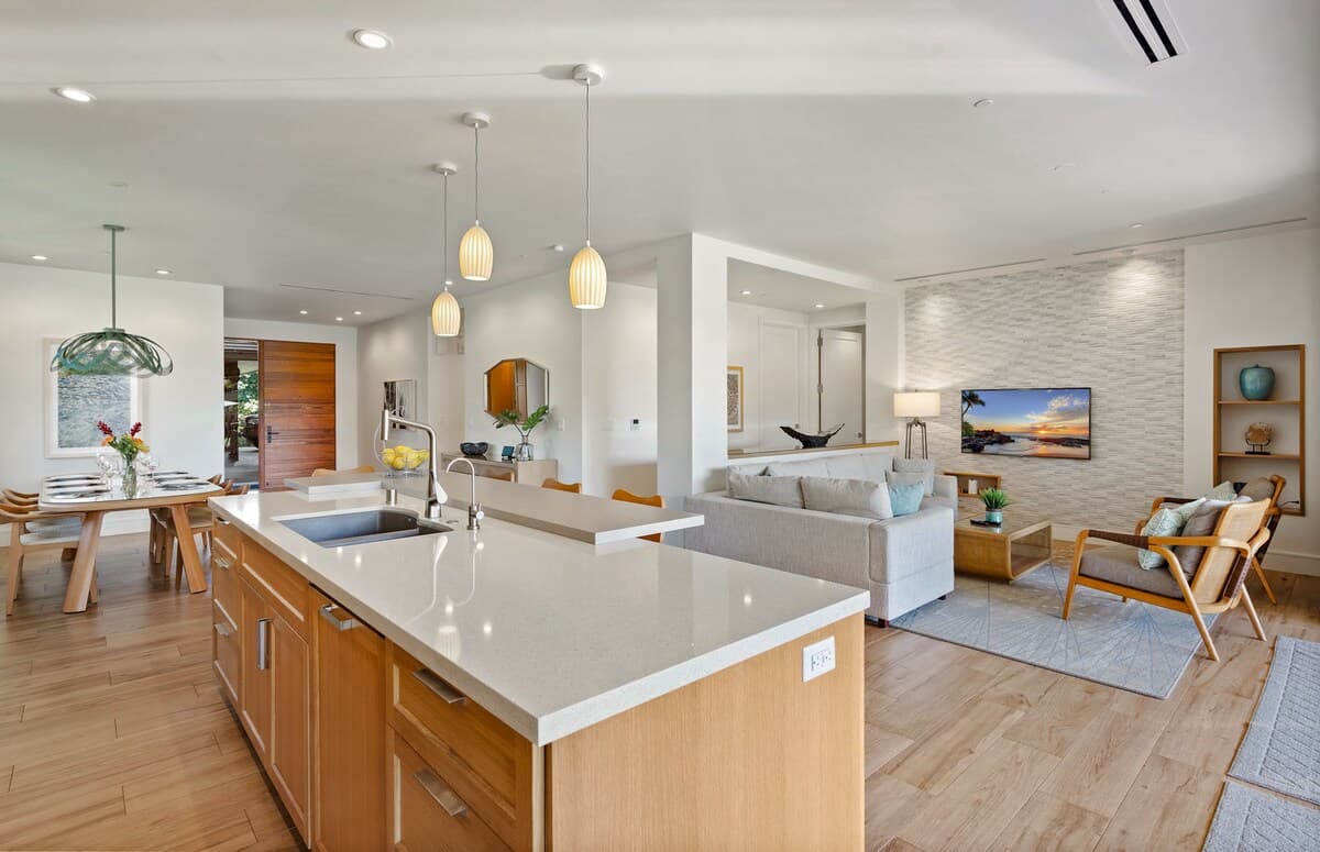 Condo in Lahaina · ★4.43 · 3 bedrooms · 4 beds · 3 baths - Photo 5