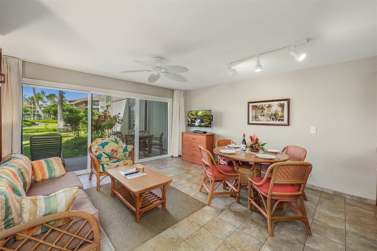 Condo in Kapaa · ★4.69 · 1 bedroom · 1 bed · 1 shared bath - Photo 5