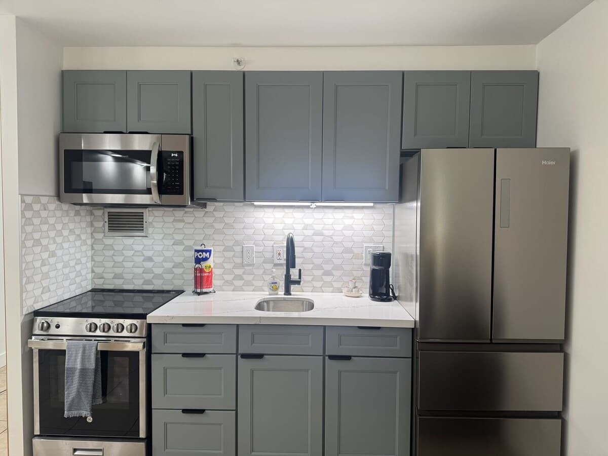 Condo in Honolulu · ★4.85 · 1 bedroom · 1 bed · 1 private bath - Photo 5