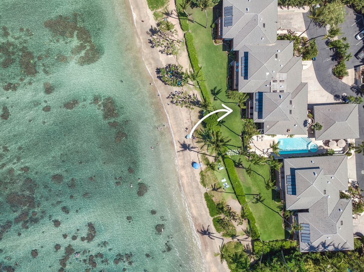 Condo in Lahaina · ★5.0 · 3 bedrooms · 4 beds · 2 baths - Photo 1