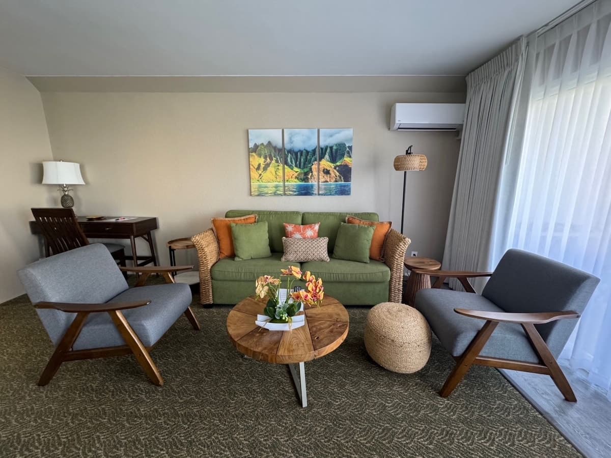 Condo in Kapaa · ★4.42 · 2 bedrooms · 3 beds · 2 shared baths - Photo 3