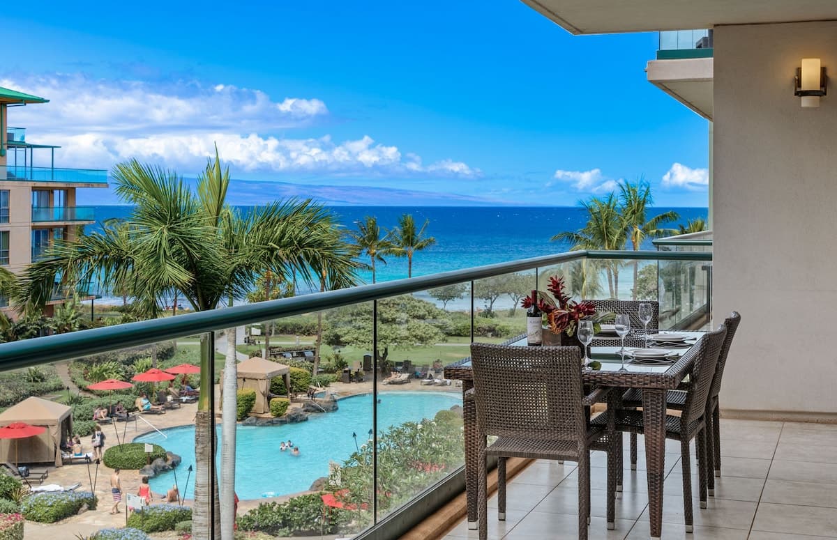 Condo in Lahaina · ★5.0 · 2 bedrooms · 3 beds · 2 baths - Photo 1