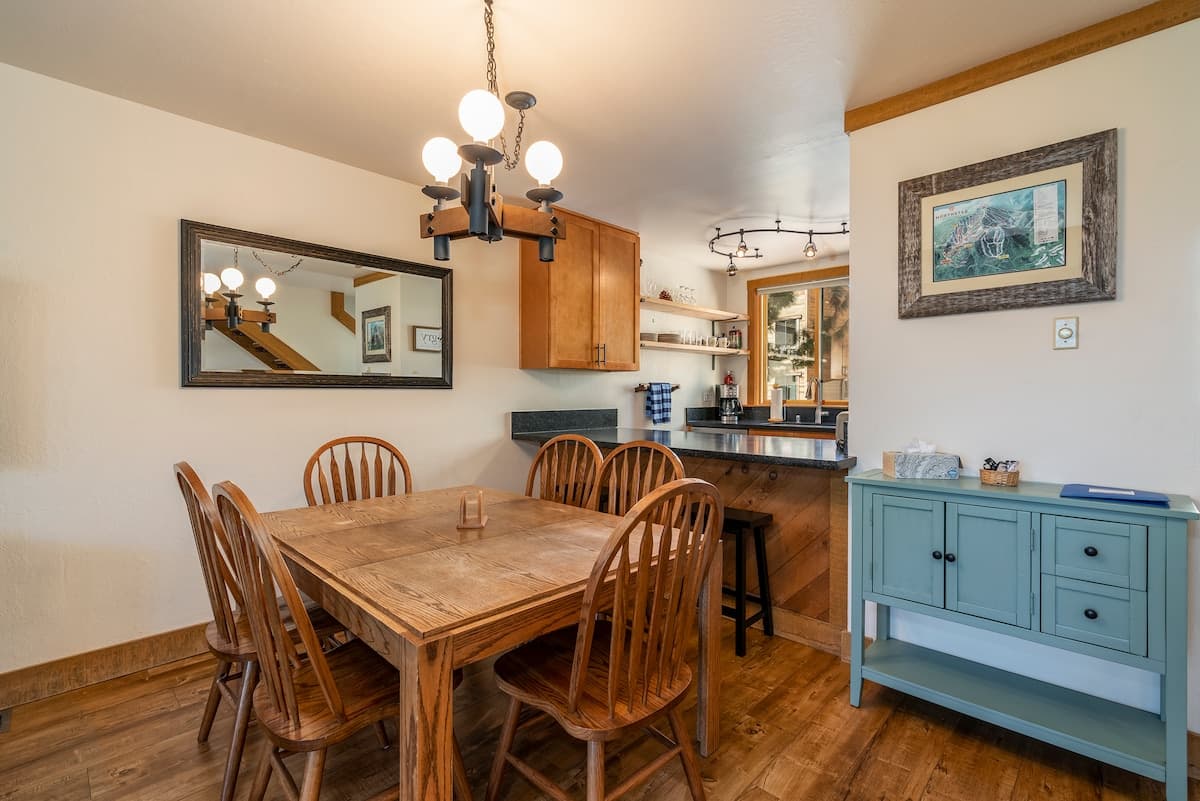 Dog-Friendly Gold Bend Condo, Steps to Shuttle - Photo 3