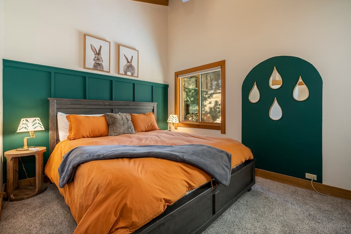 Dog-Friendly Gold Bend Condo, Steps to Shuttle - Photo 4