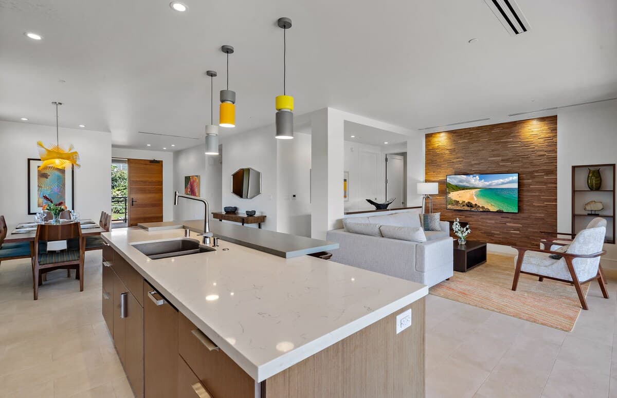 Condo in Lahaina · ★4.9 · 3 bedrooms · 4 beds · 3 baths - Photo 2