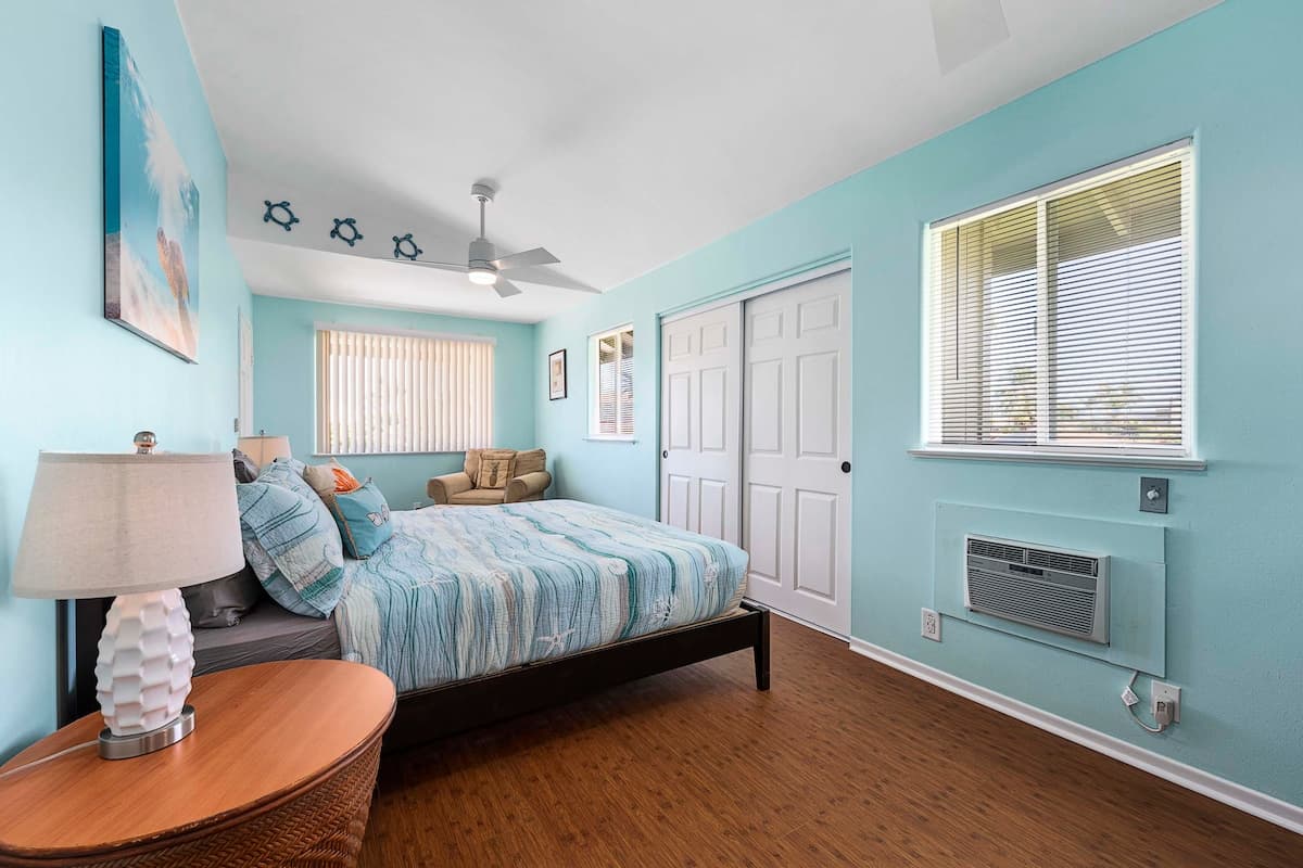 Home in Kailua-Kona · ★4.79 · 4 bedrooms · 7 beds · 4 shared baths - Photo 3