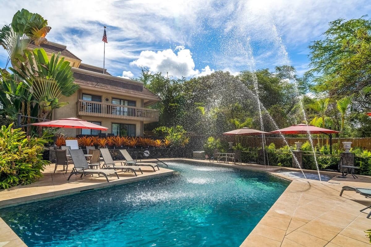 Condo in Kailua-Kona · ★4.8 · 2 bedrooms · 2 beds · 2 baths - Photo 5