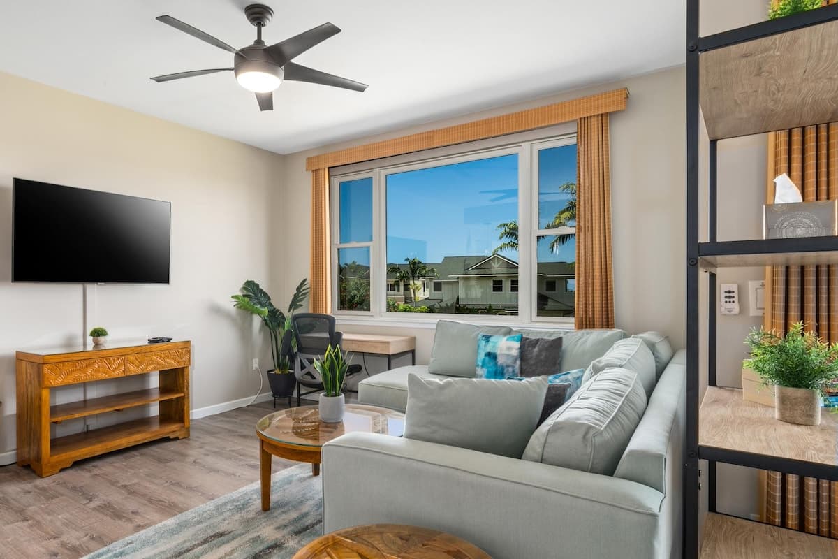 Townhouse in Kailua-Kona · ★4.97 · 3 bedrooms · 4 beds · 2.5 baths - Photo 1