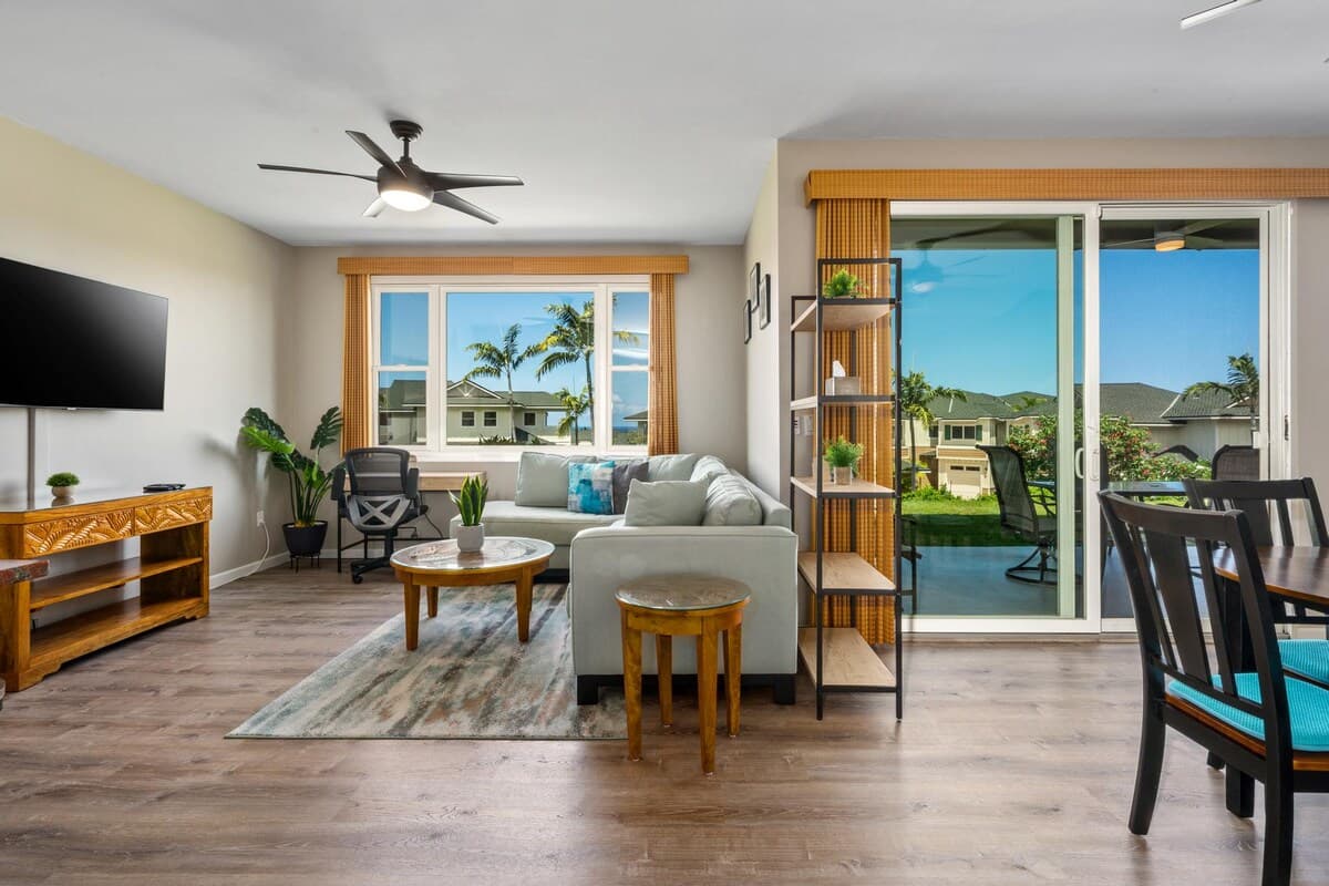 Townhouse in Kailua-Kona · ★4.97 · 3 bedrooms · 4 beds · 2.5 baths - Photo 3