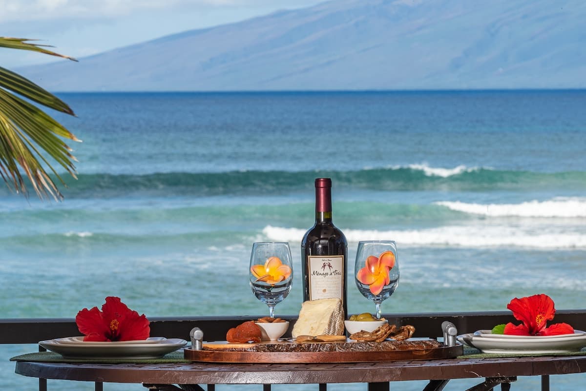 Condo in Lahaina · ★4.96 · 2 bedrooms · 3 beds · 2 baths - Photo 1
