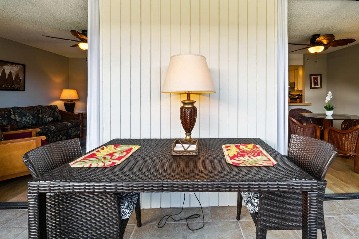 Condo in Kailua-Kona · ★4.67 · 2 bedrooms · 3 beds · 2 shared baths - Photo 5