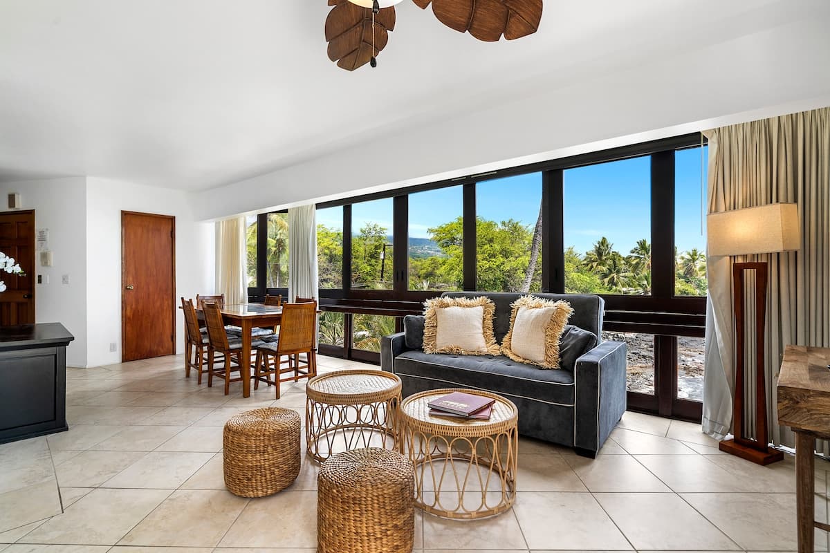 Home in Kailua-Kona · ★4.66 · 5 bedrooms · 8 beds · 5 baths - Photo 4