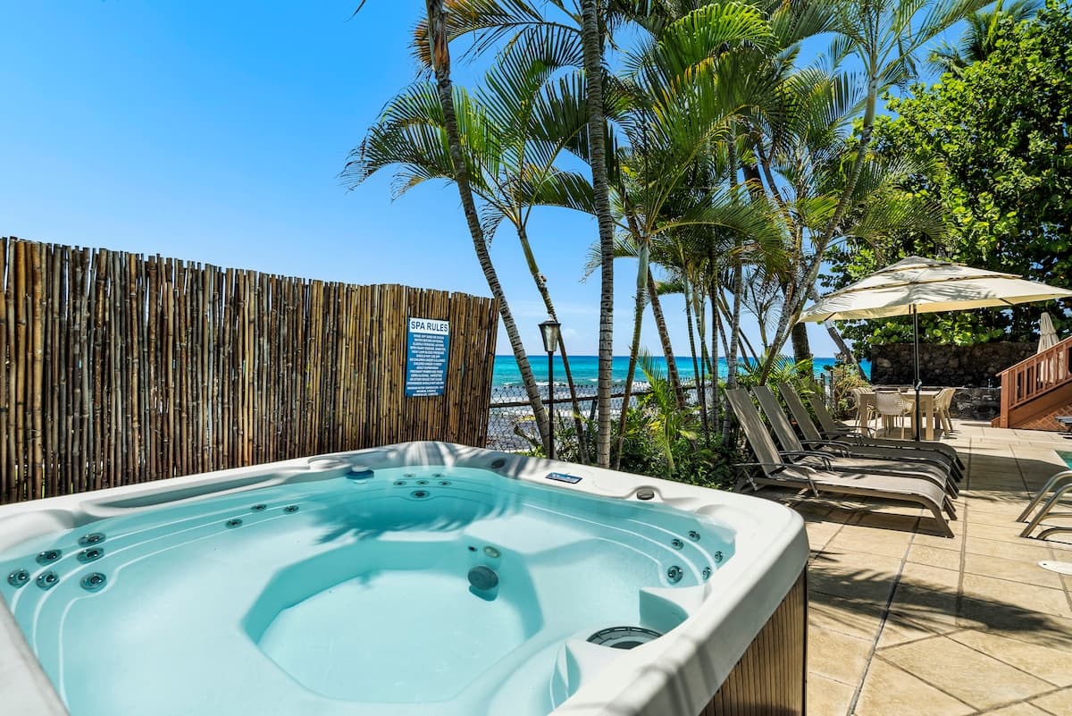Home in Kailua-Kona · ★4.66 · 5 bedrooms · 8 beds · 5 baths - Photo 3