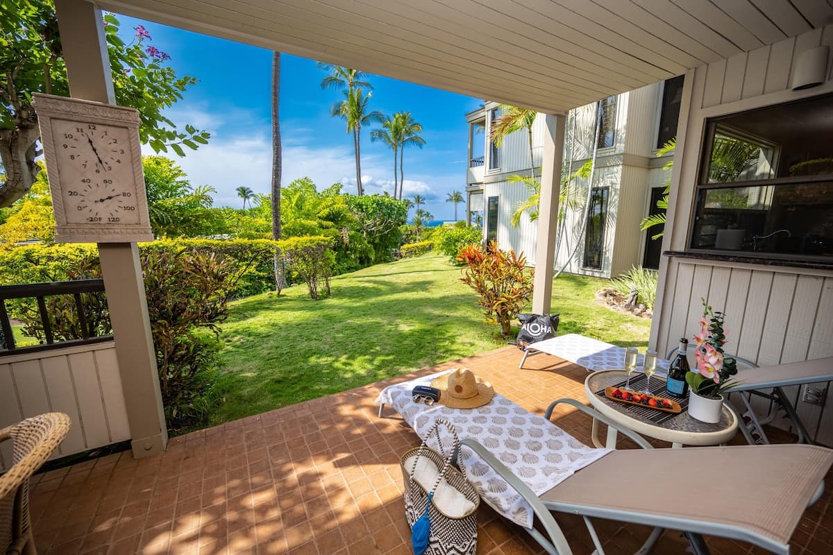 Condo in Kihei · ★5.0 · 1 bedroom · 2 beds · 2 private baths - Photo 3