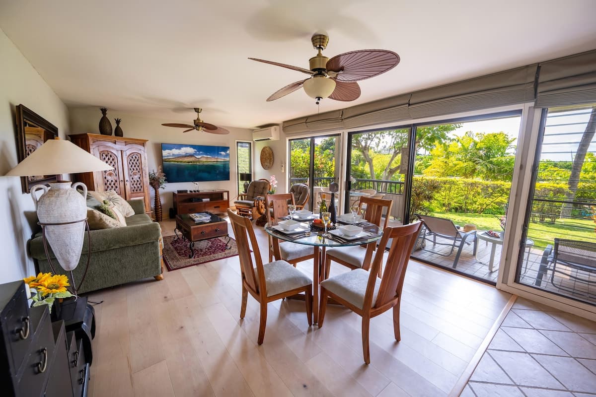 Condo in Kihei · ★5.0 · 1 bedroom · 2 beds · 2 private baths - Photo 5