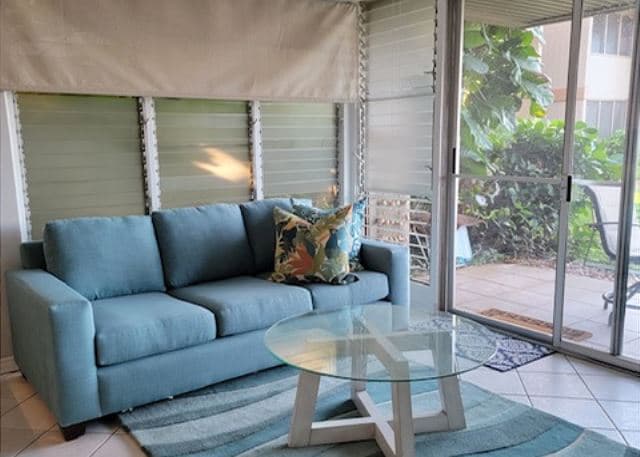 Condo in Lahaina · ★4.71 · 1 bedroom · 1 bed · 1 private bath - Photo 3