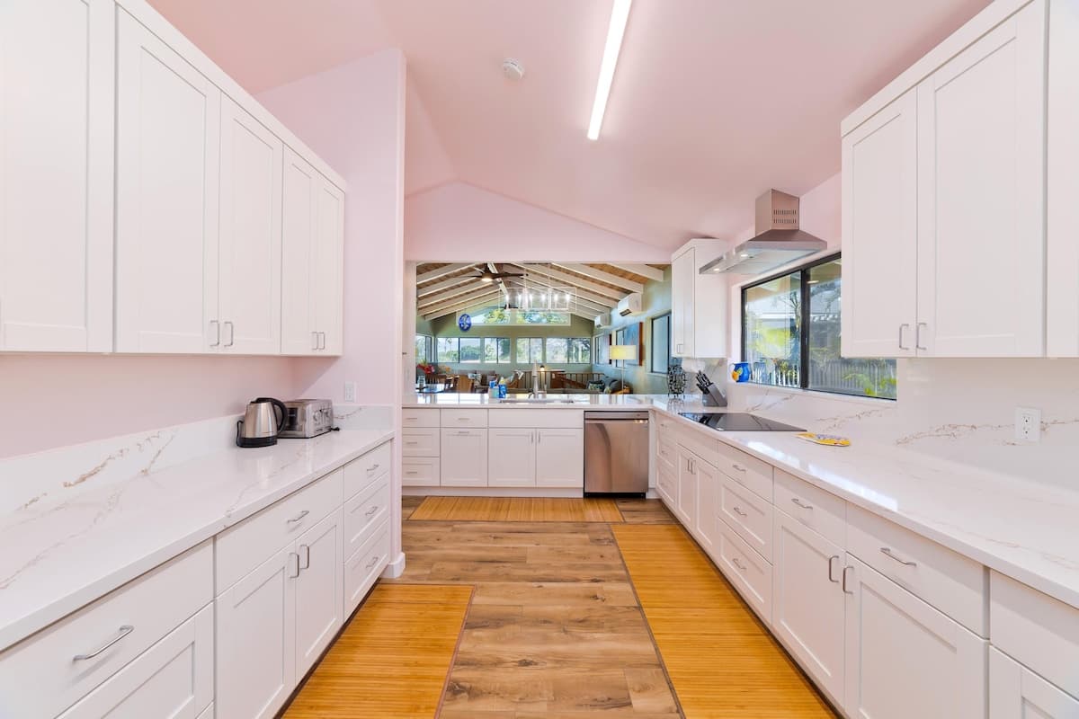 Home in Waikoloa Village · ★4.92 · 5 bedrooms · 7 beds · 2.5 private baths - Photo 3