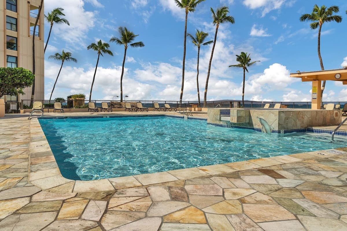 Condo in Kihei · ★4.81 · 1 bedroom · 2 beds · 1 bath - Photo 3