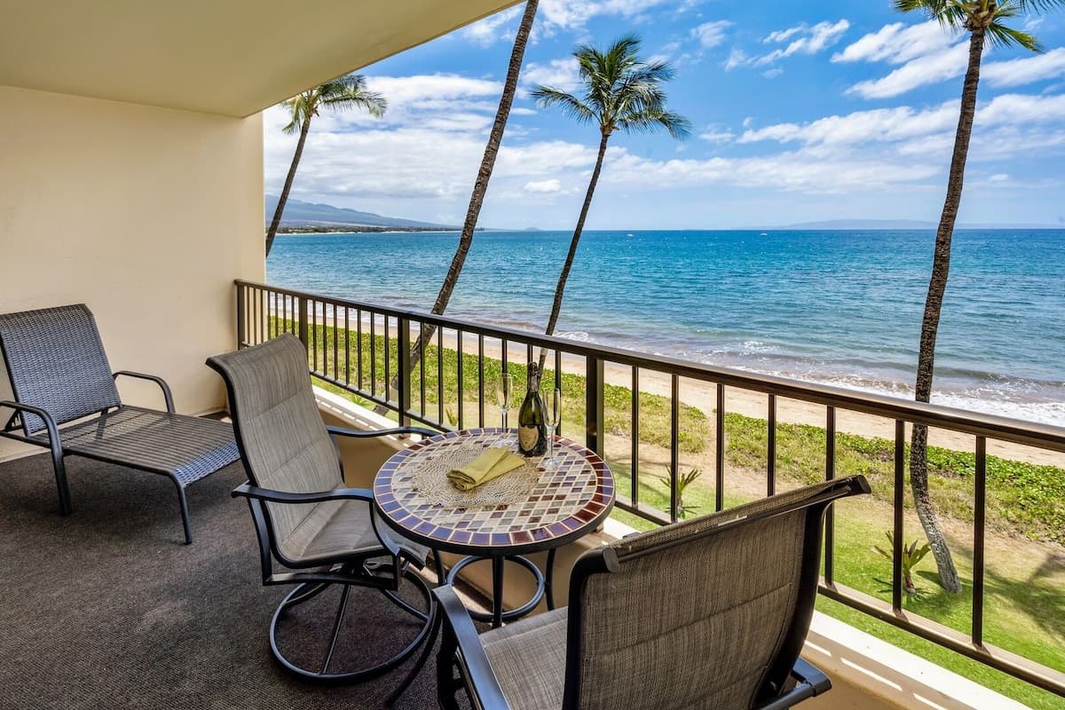 Condo in Kihei · ★4.81 · 1 bedroom · 2 beds · 1 bath - Photo 1