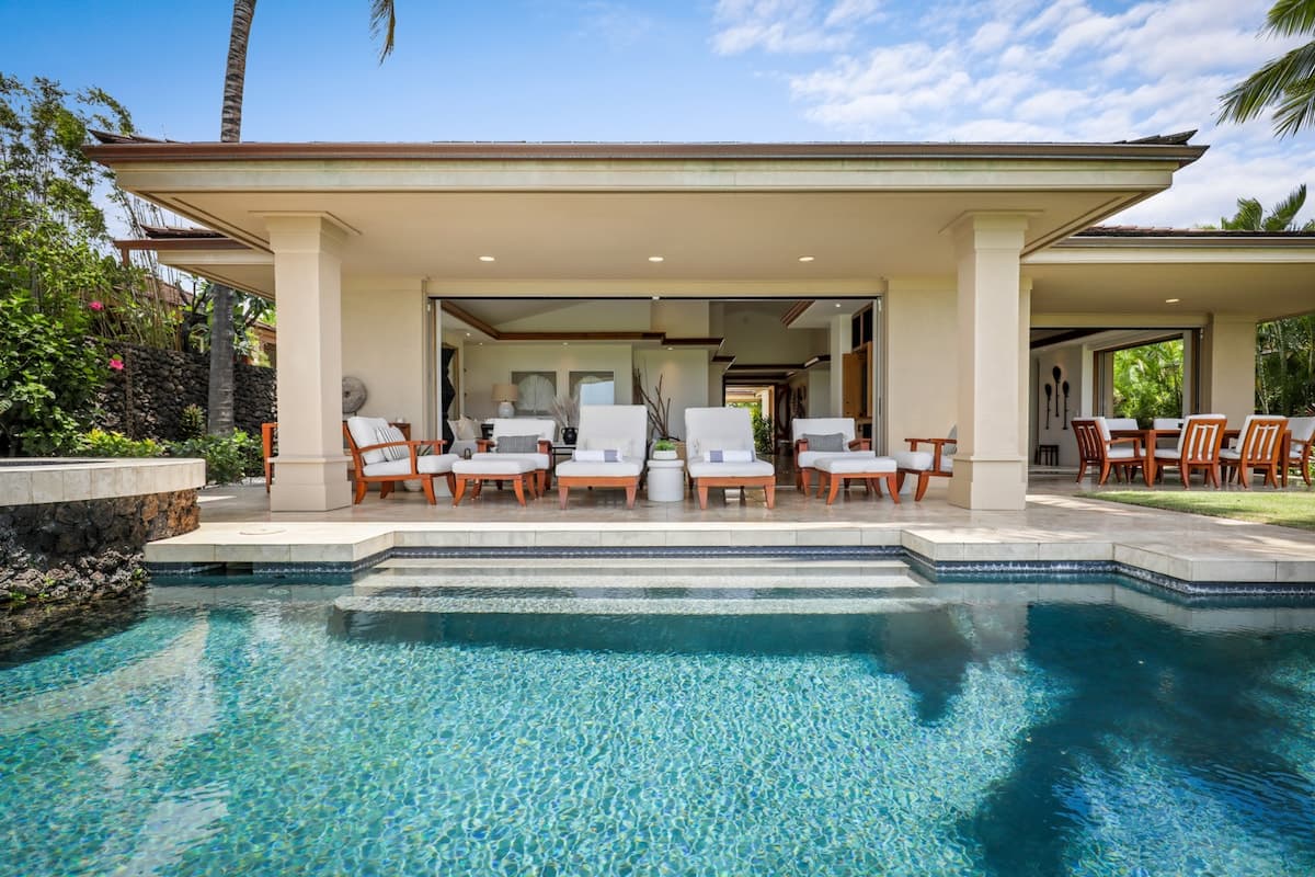 Home in Kailua-Kona · ★5.0 · 4 bedrooms · 4 beds · 4 baths - Photo 3