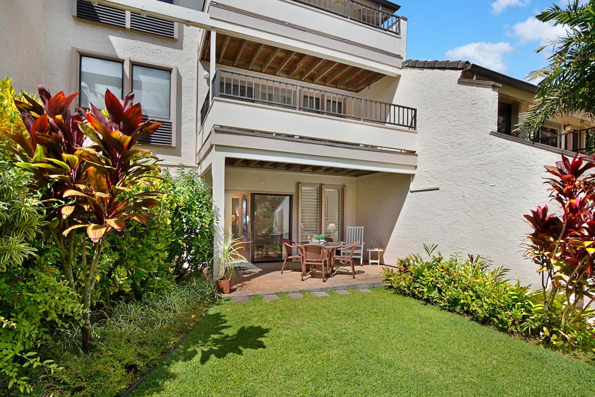 Condo in Koloa · ★4.82 · 1 bedroom · 1 bed · 1 bath - Photo 1