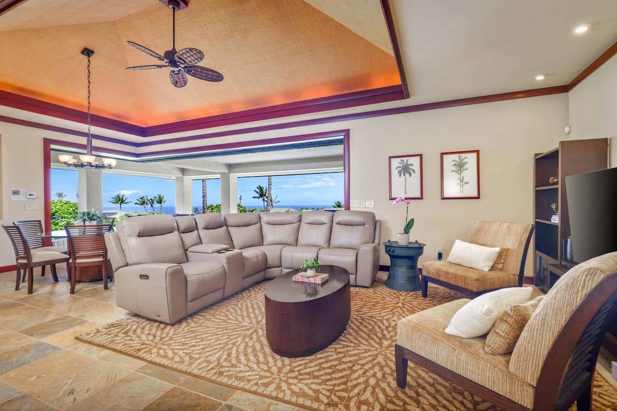 Home in Waimea · ★5.0 · 3 bedrooms · 4 beds · 3.5 baths - Photo 2