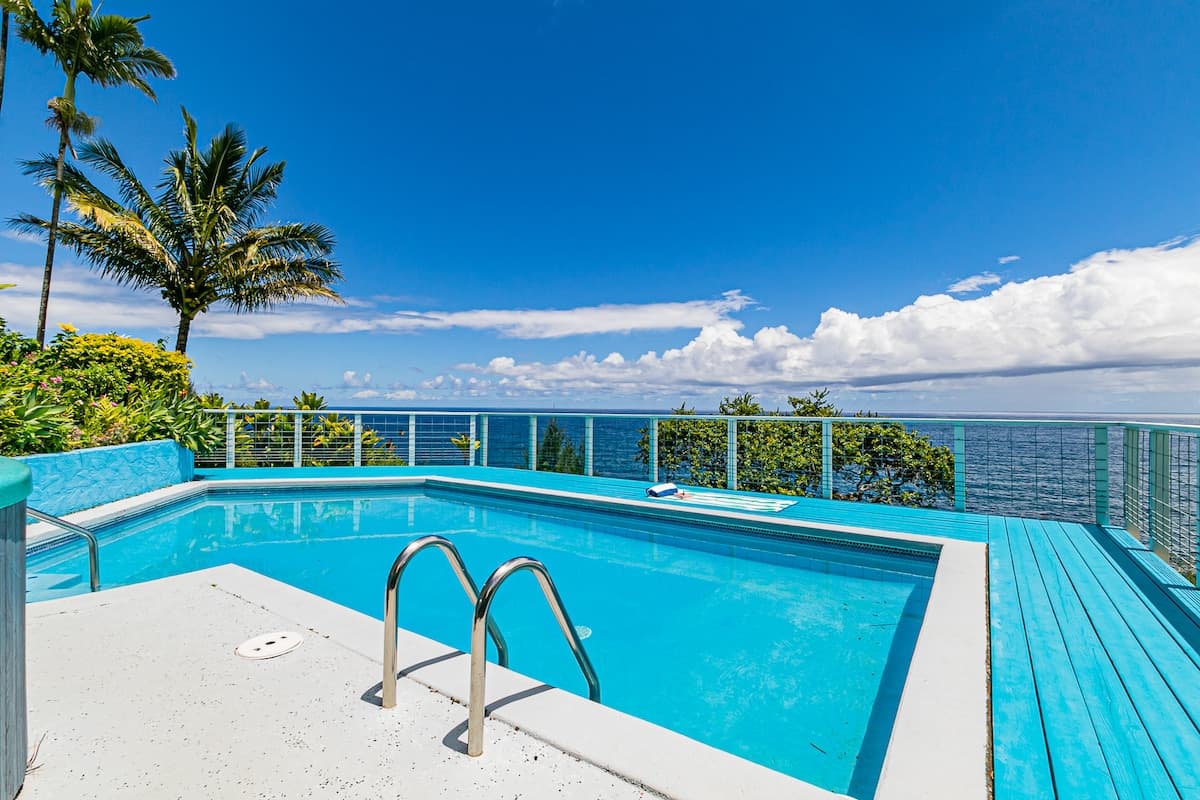 Hale Kai Moana Room Hilo Oceanfront w/Pool - Photo 1