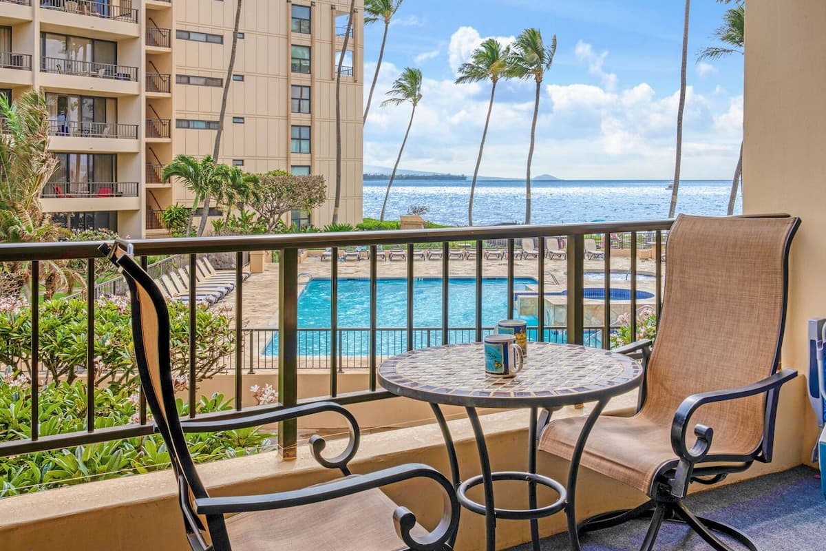 Condo in Kihei · ★4.62 · 1 bedroom · 2 beds · 1 bath - Photo 1