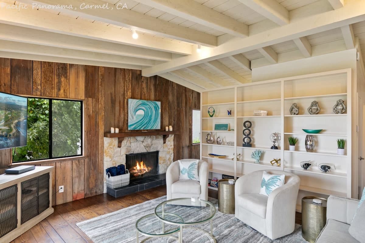 Home in Carmel-by-the-Sea · ★4.94 · 4 bedrooms · 5 beds · 3.5 private baths - Photo 5