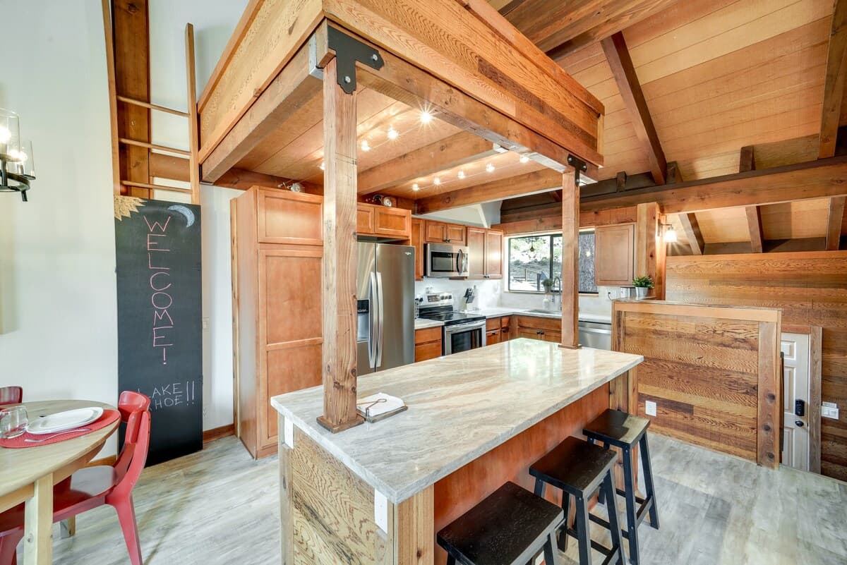 Sugar Pine House Private Deck & Forest Views - Photo 2
