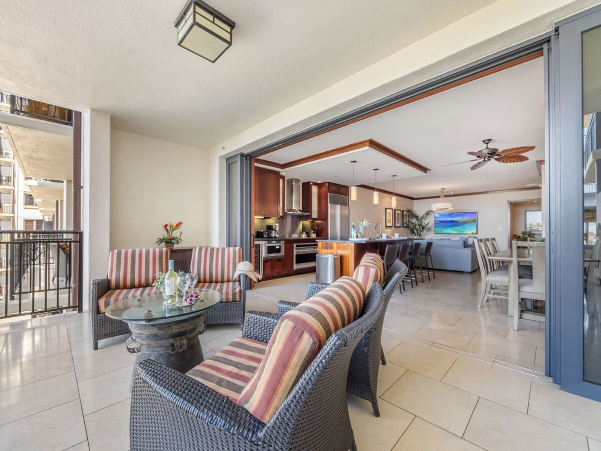 Condo in Kapolei · ★4.75 · 2 bedrooms · 3 beds · 2 private baths - Photo 1