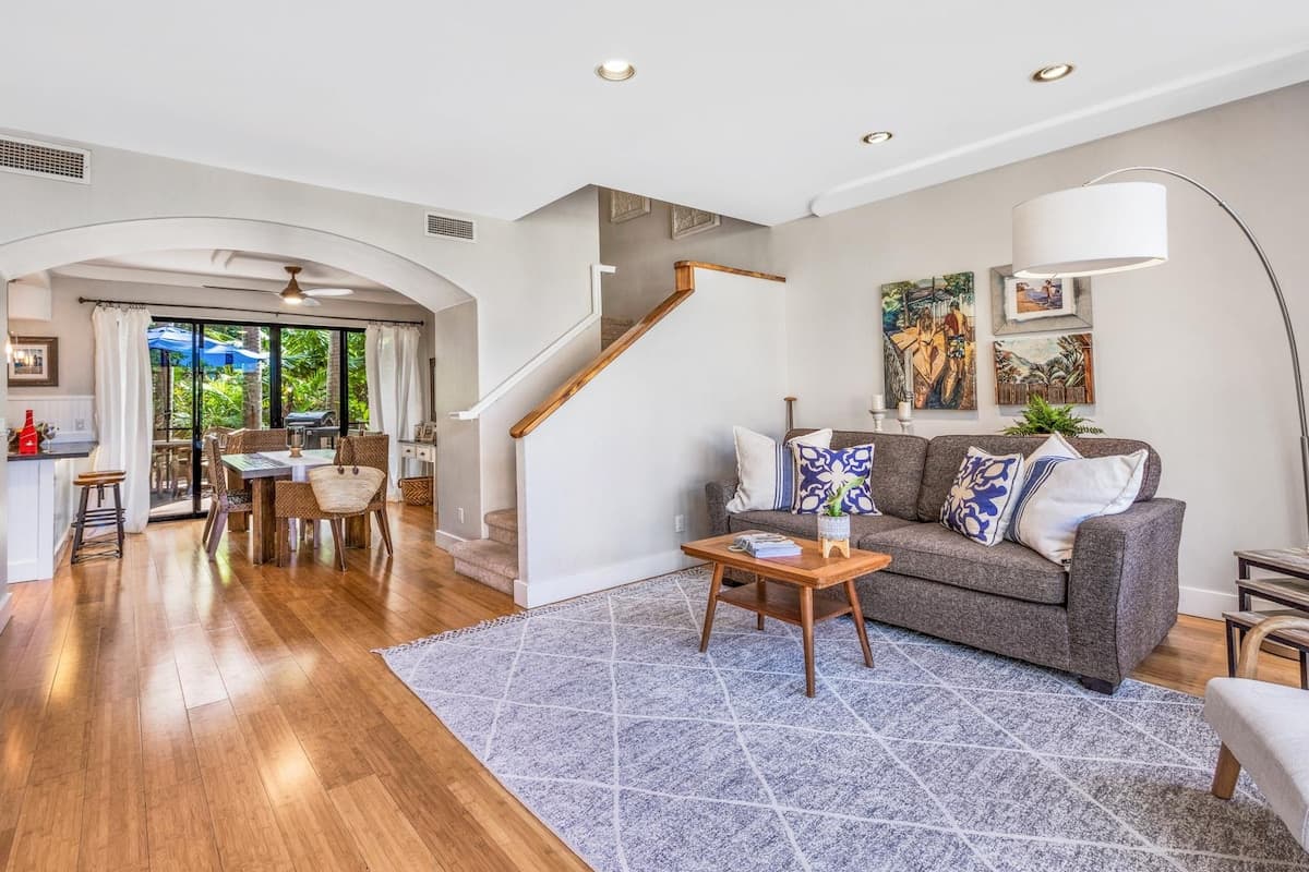 Condo in Lahaina · ★4.78 · 3 bedrooms · 4 beds · 2.5 baths - Photo 3