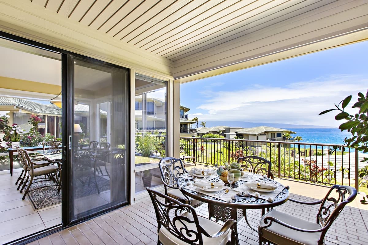 Condo in Lahaina · ★4.85 · 1 bedroom · 2 beds · 2 baths - Photo 1