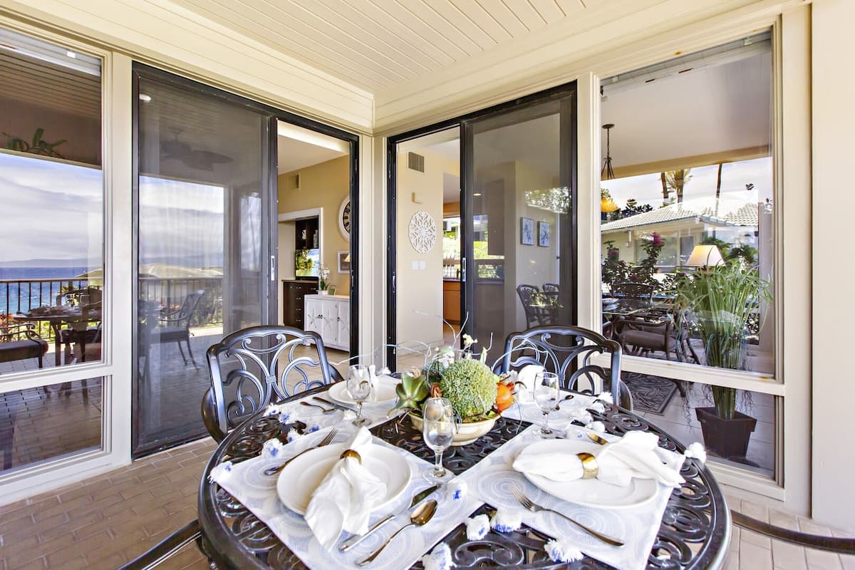 Condo in Lahaina · ★4.85 · 1 bedroom · 2 beds · 2 baths - Photo 5