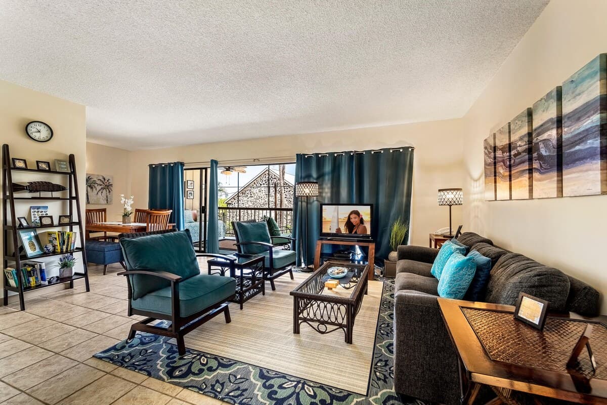 Condo in Kailua-Kona · ★4.58 · 2 bedrooms · 3 beds · 2 private baths - Photo 4