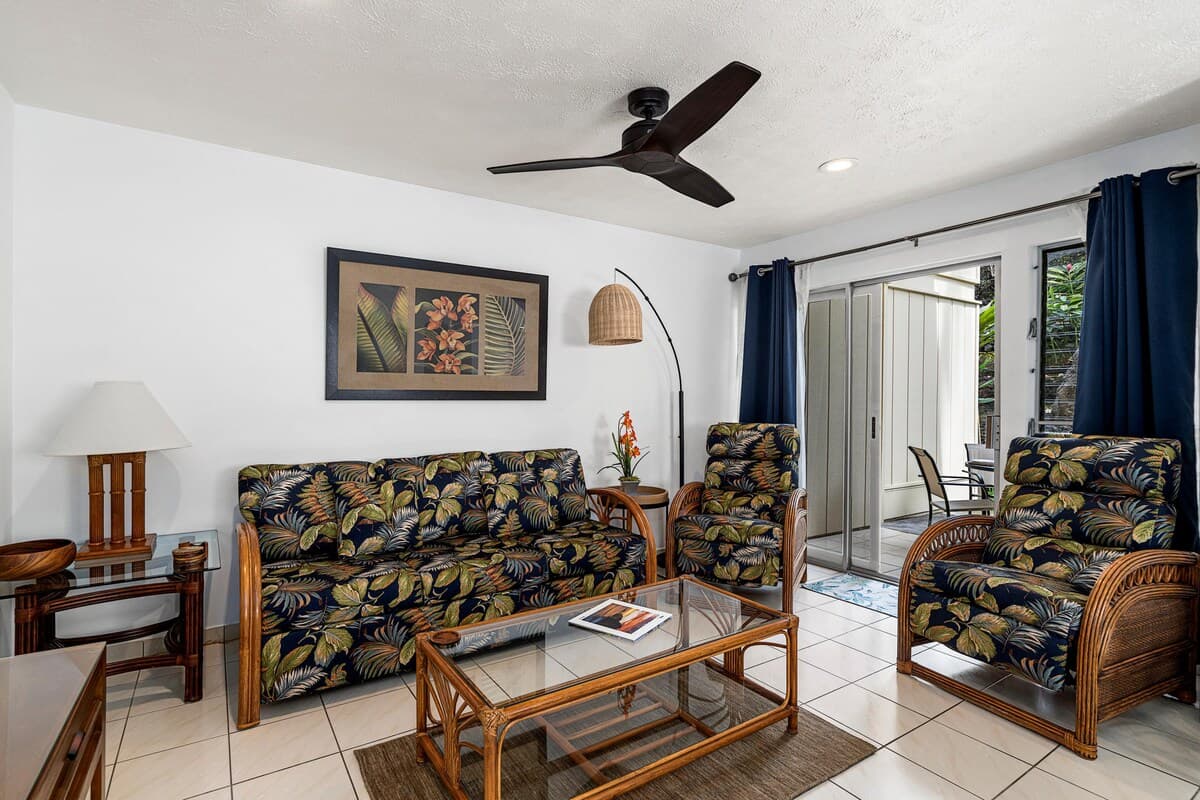 Condo in Kailua-Kona · ★4.53 · 3 bedrooms · 5 beds · 2 private baths - Photo 2