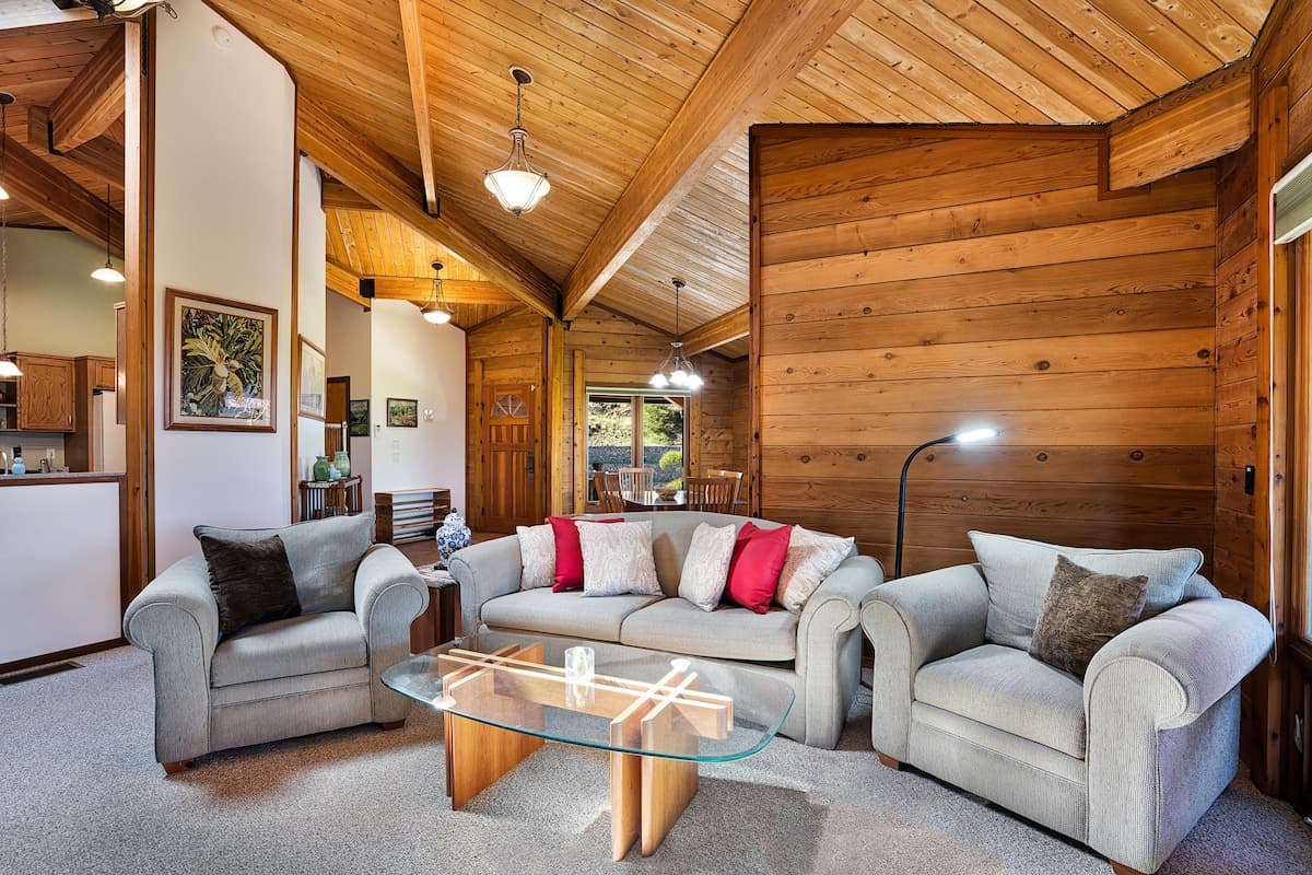 Home in Waikoloa Village · ★4.89 · 3 bedrooms · 5 beds · 2.5 baths - Photo 3