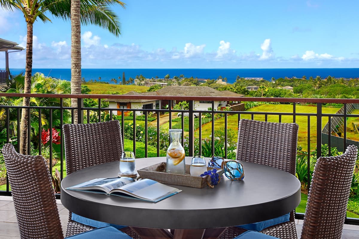 Condo in Koloa · ★5.0 · 2 bedrooms · 4 beds · 2 baths - Photo 2