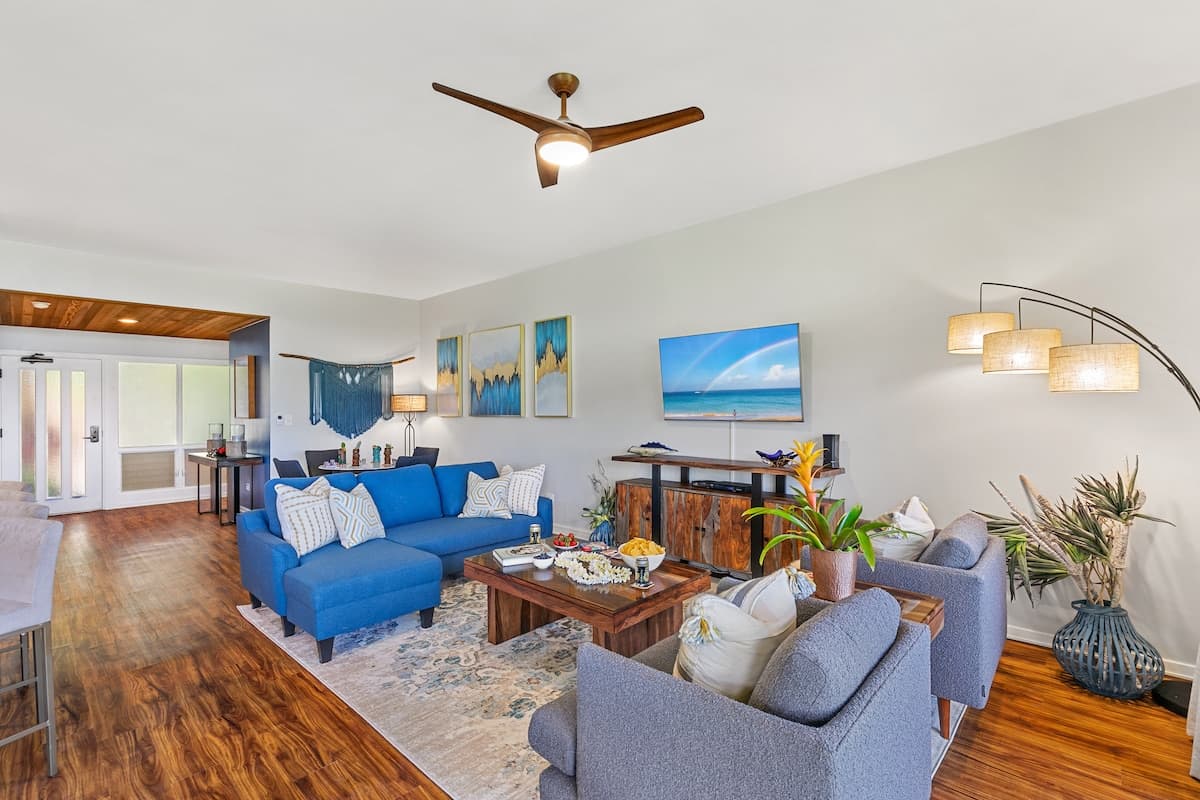 Condo in Lahaina · ★4.92 · 2 bedrooms · 4 beds · 3 baths - Photo 1