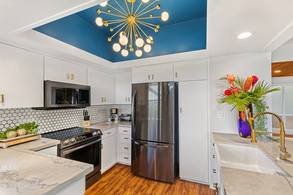 Condo in Lahaina · ★4.92 · 2 bedrooms · 4 beds · 3 baths - Photo 4